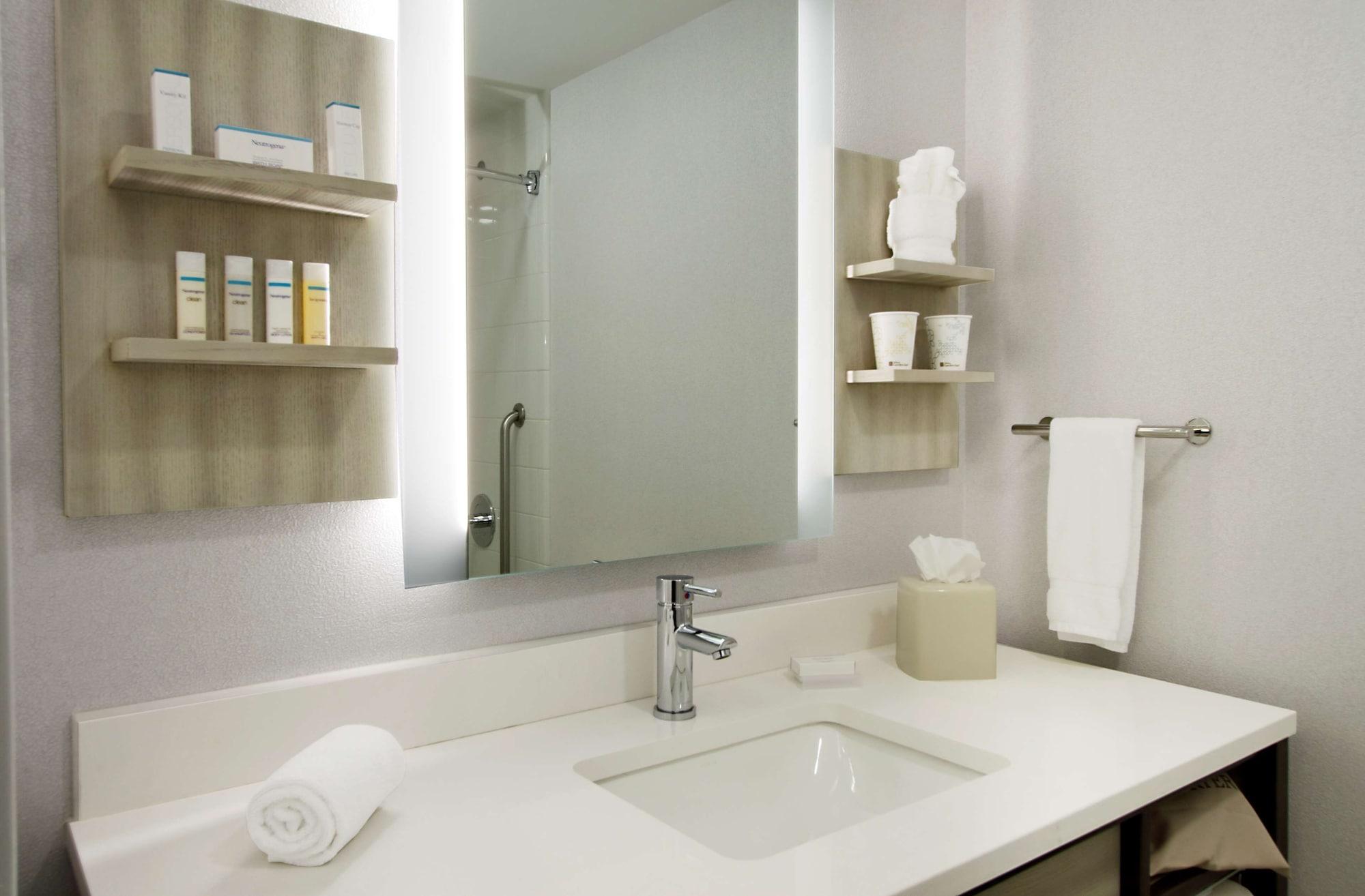 Hilton Garden Inn Columbus-University Area Extérieur photo