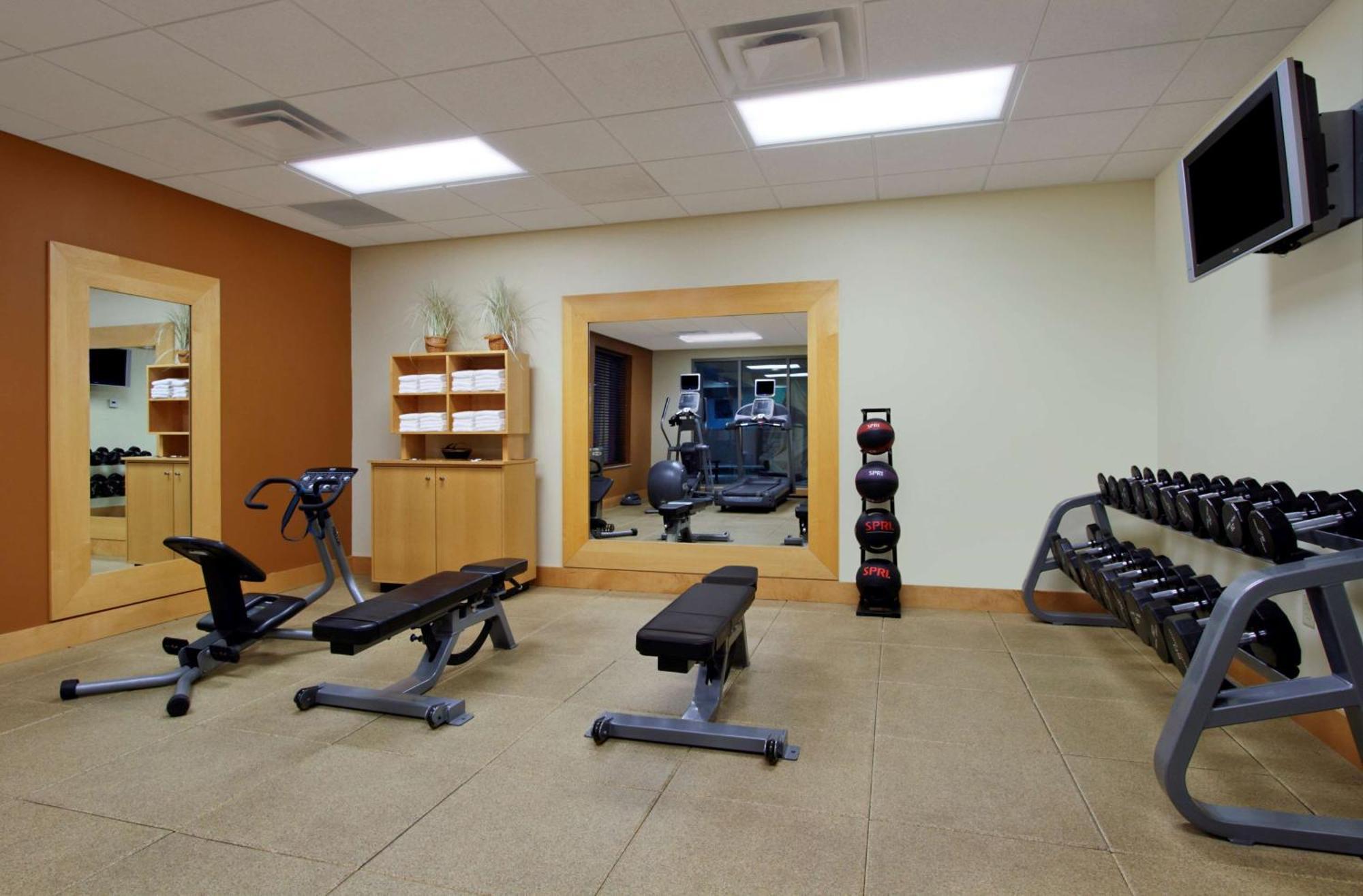 Hilton Garden Inn Columbus-University Area Extérieur photo