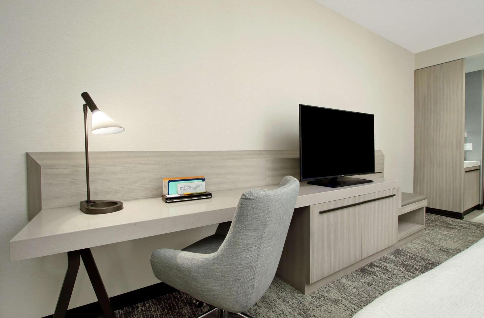 Hilton Garden Inn Columbus-University Area Extérieur photo