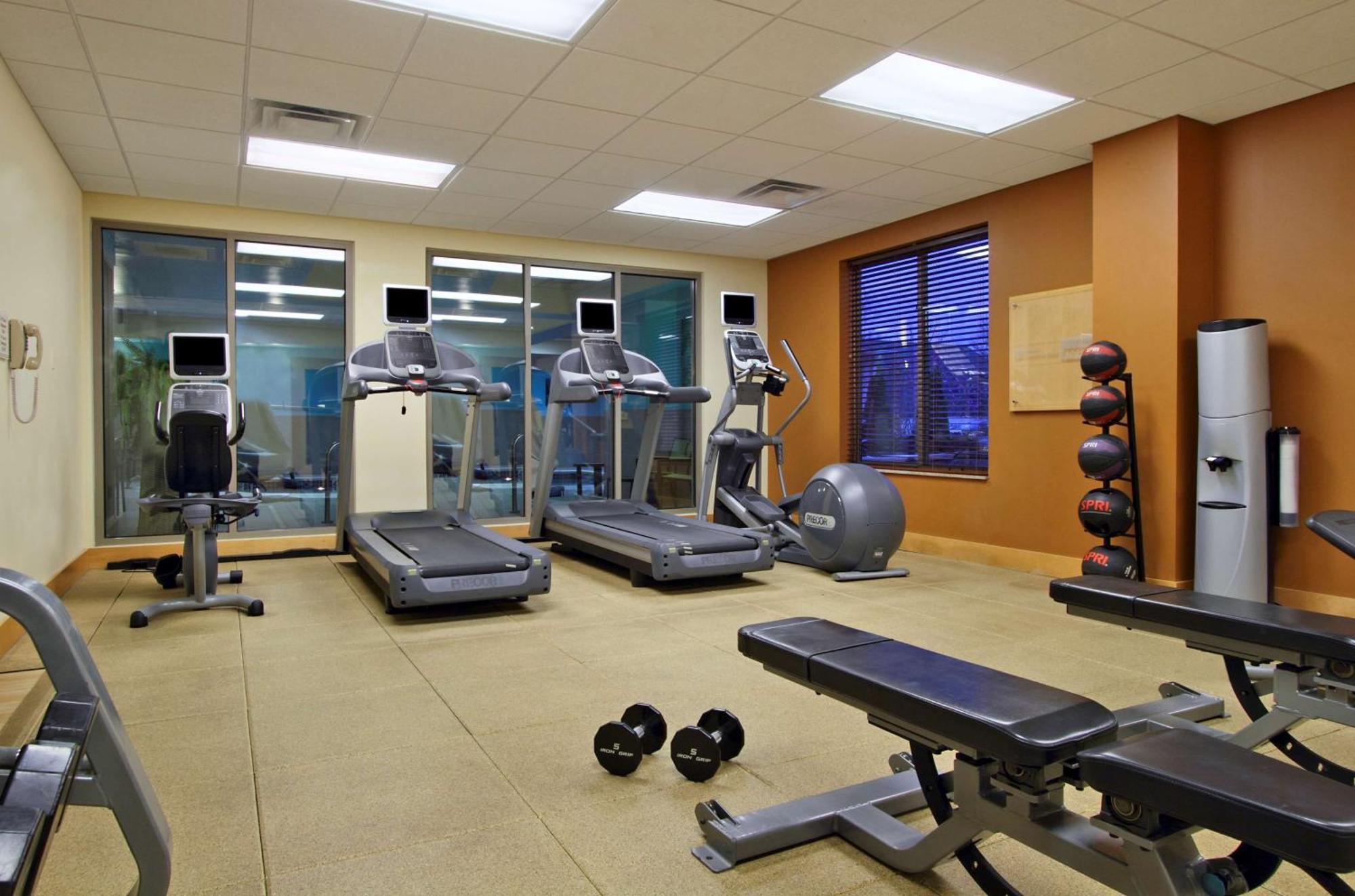 Hilton Garden Inn Columbus-University Area Extérieur photo