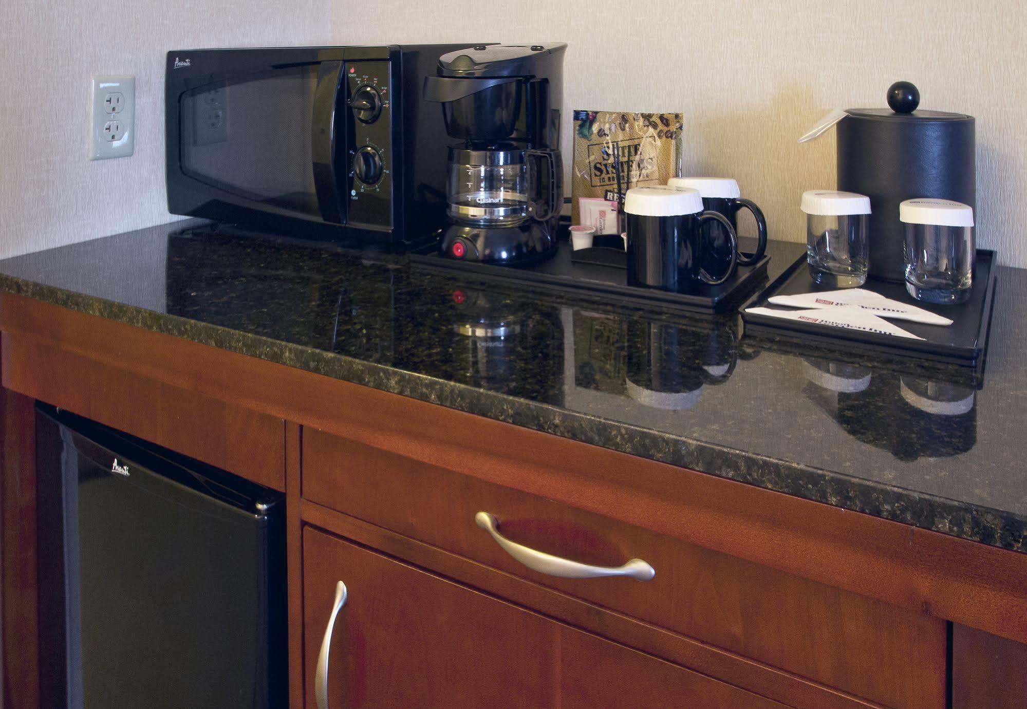 Hilton Garden Inn Columbus-University Area Extérieur photo